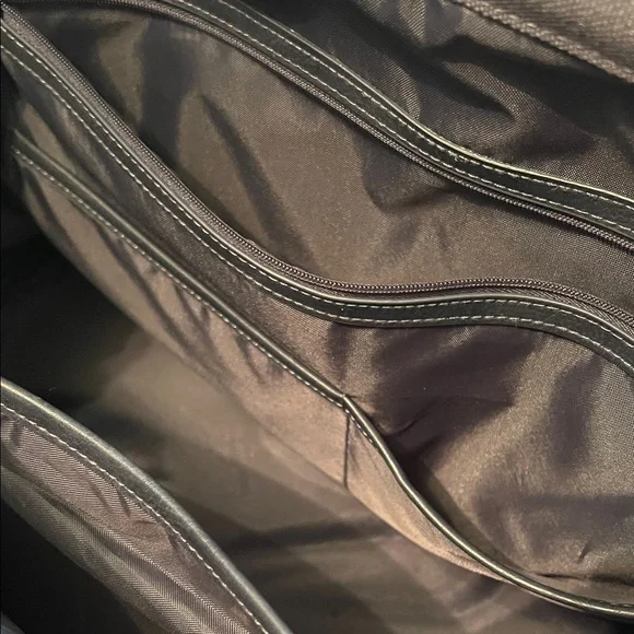 Beis mini convertible weekender in navy - Picture 5 of 12